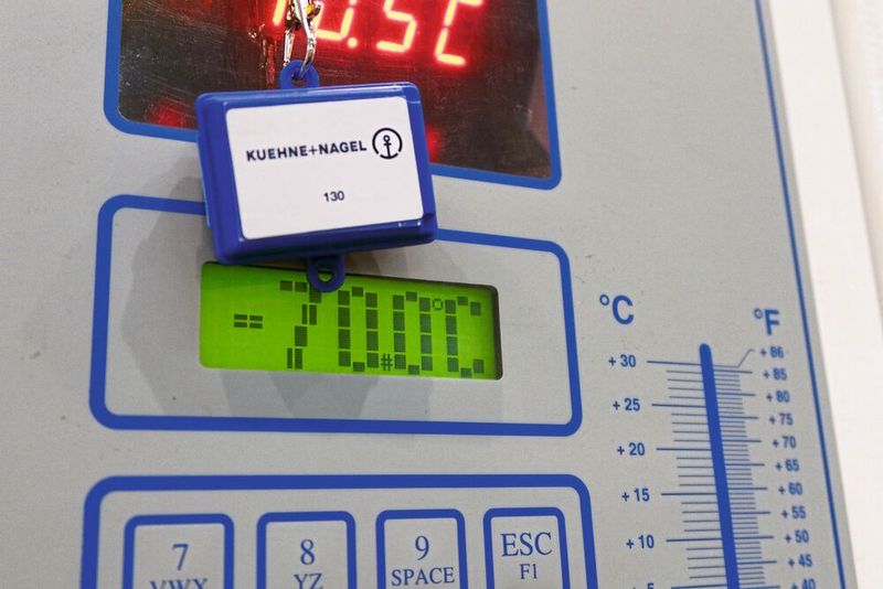 Auch wenn nicht alle Impfstoffe bei -70 °C gelagert werden müssen, eine zuverlässige Kühlkette ist für alle notwendig.