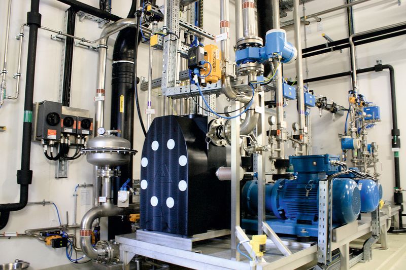 With a maximum flowrate of 48 m3/hr, the Almatec E80 Series AODD Pump meets Roche Diagnostics’ need for a pump that can safely fill a 25 m3 (6,600 gallon) tank truck with used solvents in the shortest time possible, in this case around 30 minutes. (Picture: Almatec)