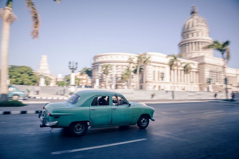 Neue Autos waren in dem Karibikstaat seit der Revolution von 1959 nicht zu bekommen. (press-inform)