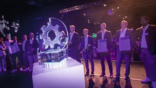 Der Automotive Business Award: Am Dienstag wurde er erstmals verliehen. Als Gesamtsieger setzten sich die Autohäuser Kuhn+Witte (Kategorie Vertrieb), Senger (Kategorie Digitalisierung) und Kunzmann (Kategorie Service) durch. (Bild: Stefan Bausewein)