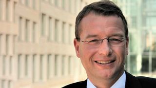 Der Autor: Dr. Frank Hofmann ist Mitbegründer sowie Vorstandsmitglied der Otris Software AG und spezialisiert auf die Entwicklung digitaler Fachlösungen zur Prozessoptimierung.  (Bild: Uwe Ernst Dipl. Designer)