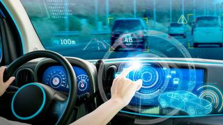 Einige Features benötigen eigenen Prozessoren und Sensoren, die sich in der Regel in einem eigenen elektronischen Steuergerät hinter der Armaturentafel befinden. (Shutterstock)