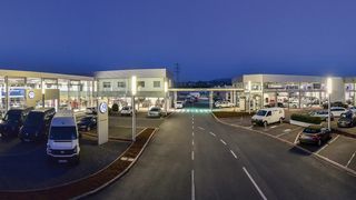 Der Hauptbetrieb in Menden durchlief 2014 zahlreiche Umbaumaßnahmen und strahlt nun in neuem Glanz. (Foto: Rosier)