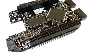 Logi-Bone-2: Die Entwicklungsboards der LOGI-Reihe bringen FPGA-Funktionalitäten auf die Einplatinenrechner BeagleBone und Raspberry Pi. (Bild: Farnell element14/ValentF(x))