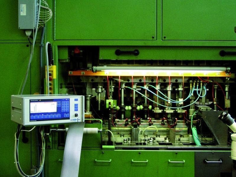 Das Prozessmonitoring-System PK 5000 wird zur Erkennung von Stempelbrüchen und Matrizenrissen eingesetzt. (Archiv: Vogel Business Media)