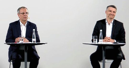 Christian Schmitz, CEO Trumpf Lasertechnik (links) Stephan Mayer, CEO Trumpf Werkzeugmaschinen, anlässlich der Trumpf-Hausmesse Intech. Christian Schmitz, CEO Trumpf Lasertechnik (links) Stephan Mayer, CEO Trumpf Werkzeugmaschinen, anlässlich der Trumpf-Hausmesse Intech.