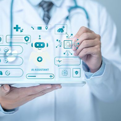 In Stresssituationen die KI um Hilfe bitten. Für Normalsterbliche Teil des Alltags. Für Ärztinnen und Ärzte ein Spiel mit dem Feuer. Denn nur die wenigsten KI-Tools sind für den Einsatz in Kliniken und Krankenhäusern freigegeben. (Antony Weerut - stock.adobe.com)