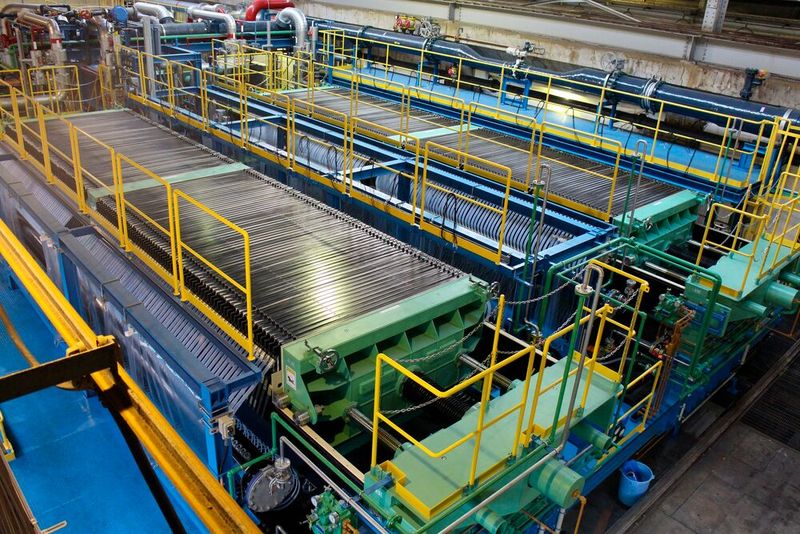 Elektrolyseure wenden elektrischen Strom an, um Salzlake (konzentriertes Salzwasser) in Chlor, Natronlauge und Wasserstoff zu trennen. (Bild: Asahi Kasei)