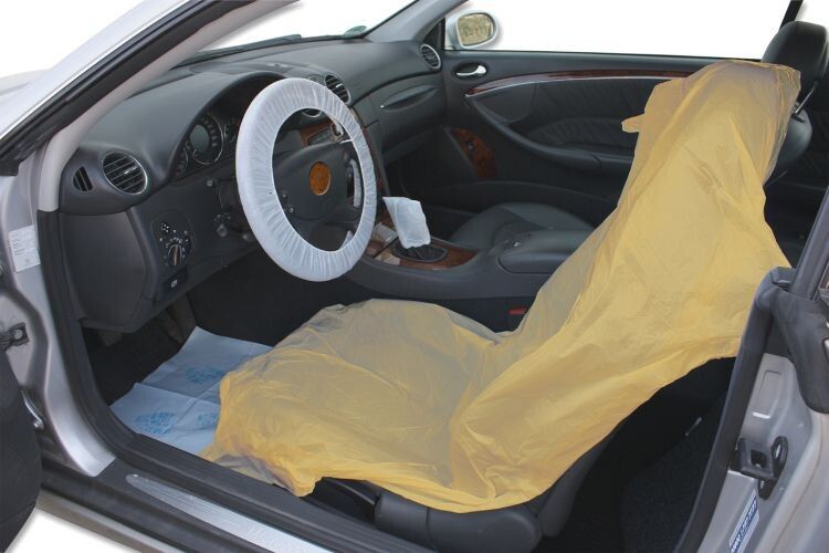 In jedes Auto kommt ein frisches Set, daher keine Verschmutzung durch Wiederverwendung. (Foto: Heni)