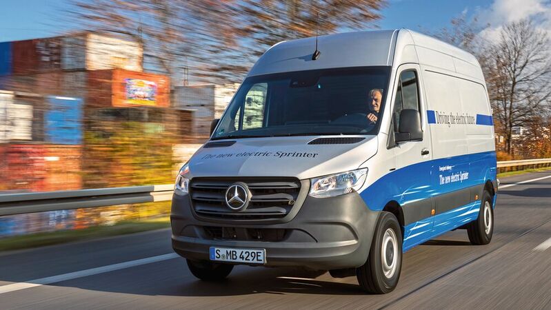 Daimler ruft hierzulande rund 1.350 elektrische Varianten des Sprinter und Vito in die Werkstätten.