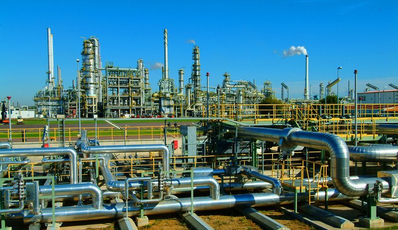 Total's refinery at Leuna is one of the most modern in Europe and can process  up to 12 million tons of crude oil per year. (Picture: Total Mitteldeutschland)