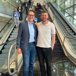 Detlev Kuehne (Cisco) sprach mit Alex Siegert (IT-BUSINESS) über die kommenden Aufgaben für die Cisco-Channelpartner.(Bild:  Vogel IT-Medien)