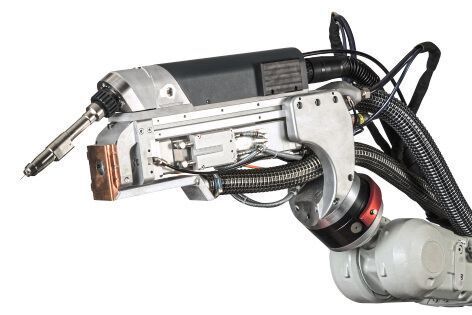 Das Herzstück des hybriden Schweißsystems von Fronius ist der kompakte Laserhybrid-Kopf mit integriertem MIG/MAG-Schweißbrenner und eingebauter Laseroptik, heißt es. (Fronius)