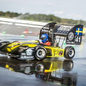 115 Studenten-Team kämpften am 29. Juli bis 3. August um den Sieg bei dem Formula Student Germany Wettbewerb 2014 am Hockenheimring.