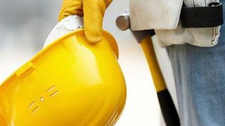 Starting in 2022, the modernised complex will exclusively produce Euro V products, with a 60 % increase in the refinery’s original capacity to 160,000 barrels per day of crude oil.  (Deposit Photos)