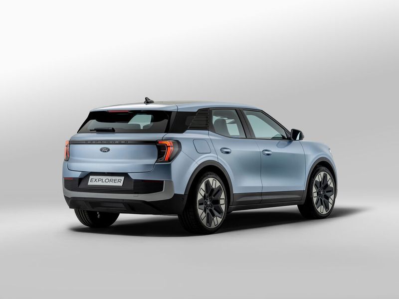 Elektrischer Ford Explorer Bekannter mit neuen Fähigkeiten Bild 6 / 7