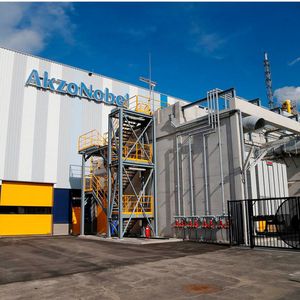 Die Chlormethan-Produktion von Akzo Nobel Speciality Chemicals in Frankfurt. 