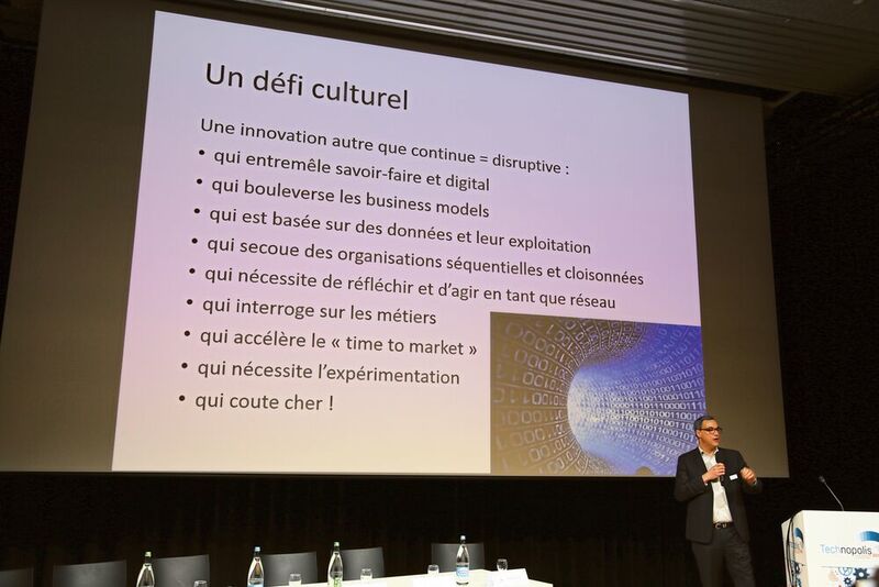 L'industrie 4.0 était le thème central de Technopolis 2019, Philipe Grize nous avait montré à Delémont quels étaient les défis culturels liés à la La digitalisation. Cette année le thème sera «L’intelligence artificielle oui … mais avec l’homme aux manettes»! (JR Gonthier)