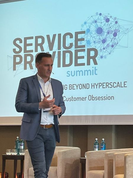 Martin Endress (IONOS) freute sich schon auf den Austausch mit seinen Peers in der Panel-Discussion. (Bild: Vogel IT-Medien GmbH)