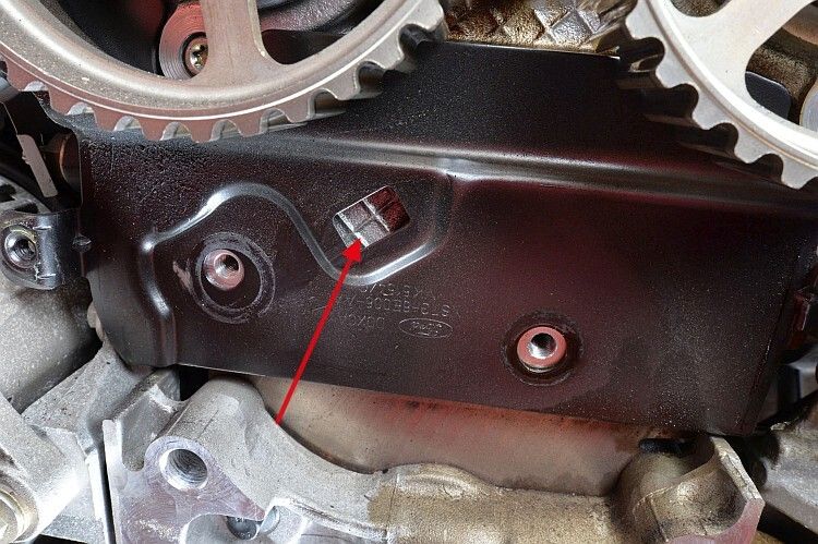 Abb. 9: ... richtig in der Aussparung der Blechverkleidung sitzen. (Foto: Contitech)