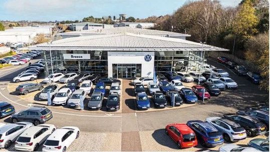 Die Breeze Motor Group ist ein größerer VW-Partner in England.(Bild:  Van Mossel)