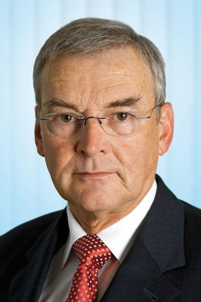 Dr. Erhard Tellbüscher, Vorstandsvorsitzender von Lenze: „Aufgrund unserer gezielten Investitionen in Produkte und Märkte sehen wir auch weiterhin positiv in die Zukunft.“ Bild: Lenze (Archiv: Vogel Business Media)