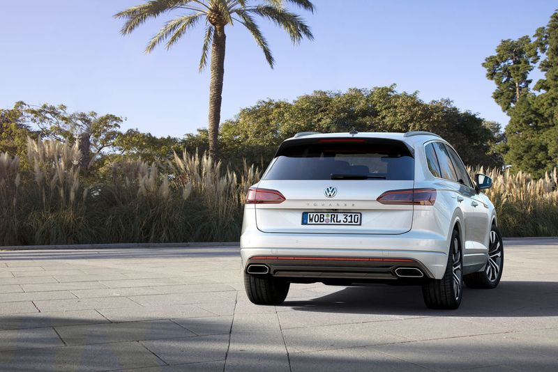 ... hat sich der Touareg im Segment der Oberklasse-SUVs festgesetzt. (VW)