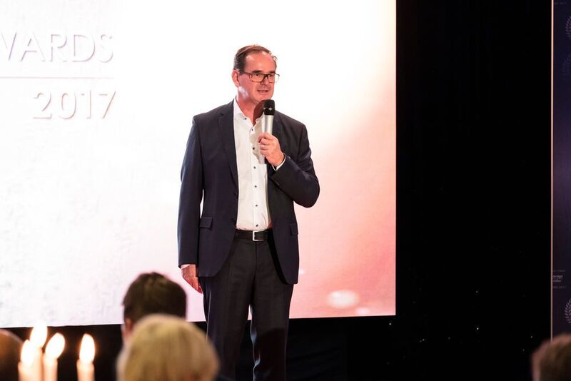 Werner Nieberle, Geschäftsführer der Vogel IT-Medien GmbH, begrüßt die Gäste zur dritten Verleihung der IT-Awards. (Herr Müller, herrmueller.info)