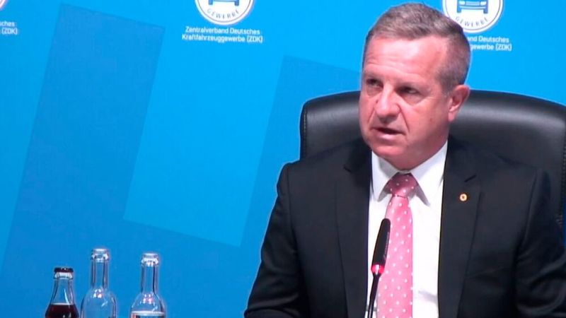 ZDK-Vizepräsident Thomas Peckruhn kritisierte vor allem die Unsicherheiten rund um die Innovationsprämie.  (Bild: Pfaff/»kfz-betrieb«)