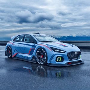 (Hyundai)