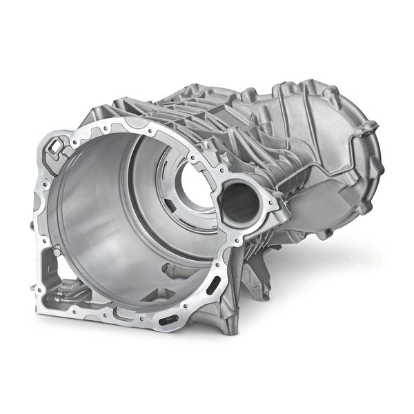 E-Motor-Gehäuse: ein Werkstück, verschiedene Varianten. (Bilder: Chiron)