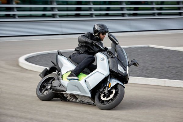 C evolution von BMW: zukünftig in zwei Varianten erhältlich: als Long Range sowie in der Führerschein-A1-tauglichen Europaversion (Bild: BMW)