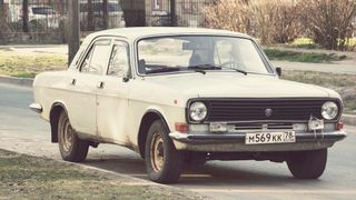 „Wolga“ ist ein Nachfolger der Marke „Pobeda“. Beide wurden vom Autobauer Gaz hergestellt. (Bild: gemeinfrei)