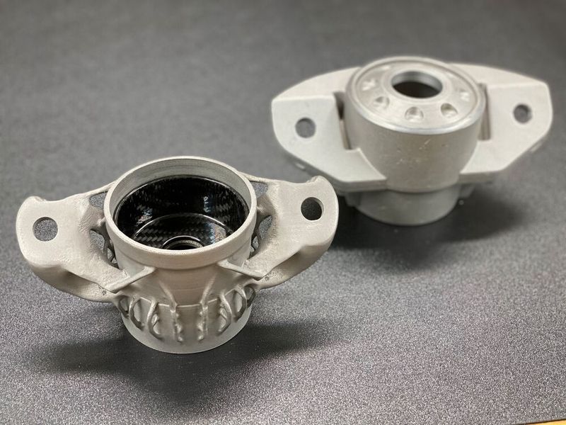 Das Endergebnis, hergestellt mit einer Kombination aus Metall-3D-Druck und Verbundwerkstoffen (Bild: Formlabs)