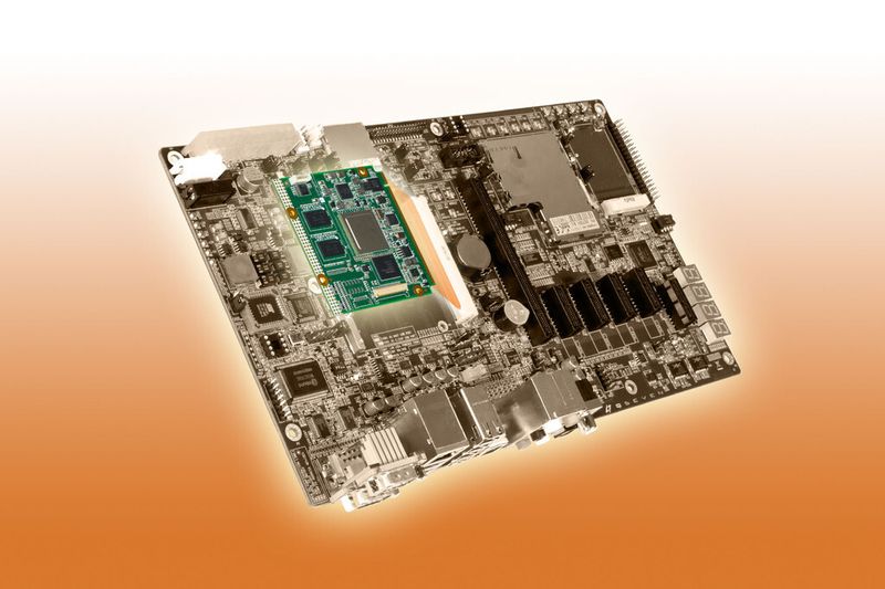 congatec-Starterkit: Schneller Einstieg in Qseven-Applikationen mit ARM-Architektur. Basis ist das  Qseven Modul conga-QMX6 mit Freescales i.MX6 ARM-Cortex-A9-Prozessor. (congatec)