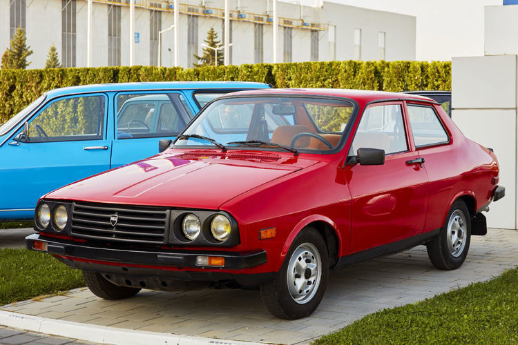 1985 folgte eine sportlichere Version des Modells 1410 mit dem Zusatz „Sport“. (Dacia)