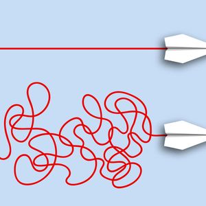 Je simpler, desto besser! Halten Sie ihre Zeichnungen so einfach wie möglich. Reduzieren Sie sich am besten auf Grundformen wie Kreise, Quadrate und Dreiecke. Auf diese Weise können andere Ihnen leichter folgen und sind nicht von Details abgelenkt.  (Bild:  pict rider - stock.adobe.com)