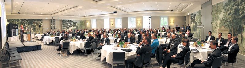 Der Keynote-Saal war bis auf den letzten Platz voll besetzt.(Bild:  IT-BUSINESS)