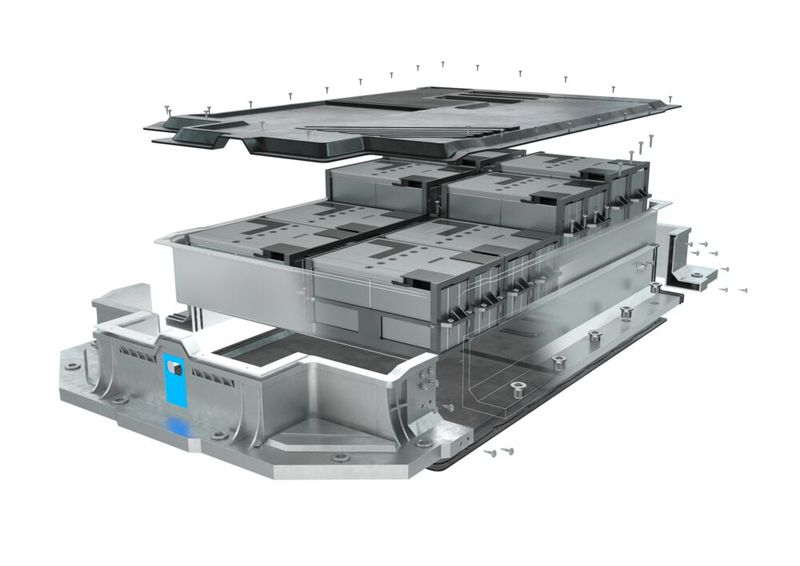 Clean & Tight! Das Konstruktionsbild eines Batteriekastens für Elektroautos. Viele Komponenten müssen dabei miteinander verbunden werden. Es reicht aber nicht, dass sie fest sitzen – alles muss auch noch wasserdicht sein. Wie das geht, weiß Arnold Umformtechnik.