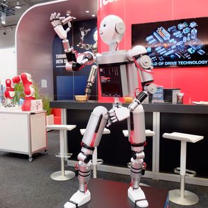 Hingucker und Technologeträger: Antriebe von maxon motors machen den Roboter beweglich.(Bild:  Schreier)