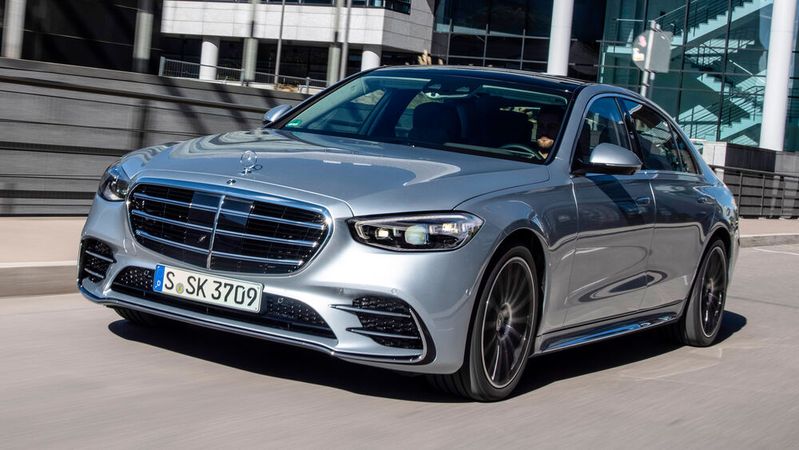 Mit der neuen S-Klasse als Startschuss will Mercedes den Fokus wieder auf margenträchtigere Autos richten.(Bild:  Daimler)