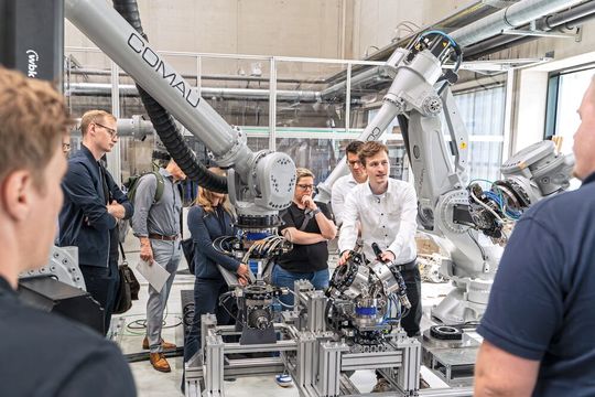 Am Vorabend der Veranstaltung kann die Karlsruher Forschungsfabrik besichtigt werden.(Bild:  Karlsruher Institut für Technologie)