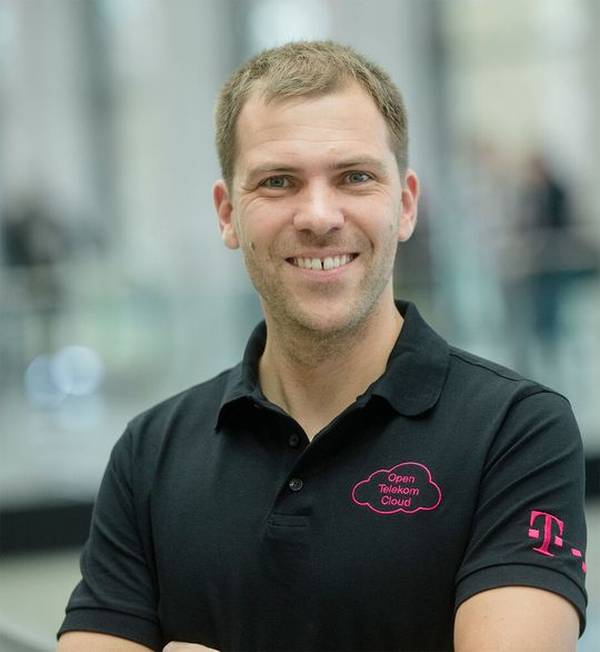 Der Autor Christian Kotulek von der T-Systems International GmbH ist bereits seit 2015 im Zeichen der „Open Telekom Cloud“ unterwegs. (Bild:  T-Systems International GmbH)