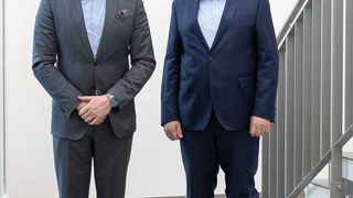 Geschäftsführung von Levaco Chemicals: links CEO Marius Mühlenberg, rechts CFO Jens Becker (Bild: Tobias Vollmer/ Levaco)