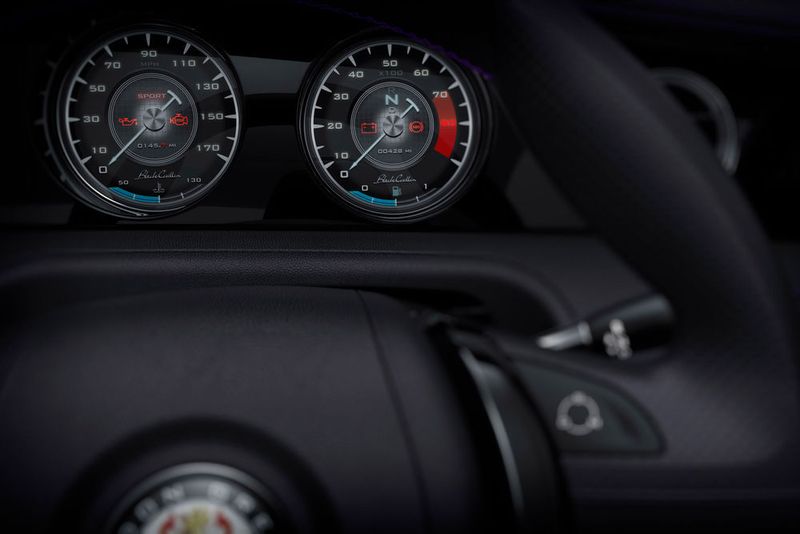 Der Tacho reicht bis 170 mph. (Eadon Green)