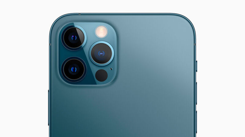 Die Kamera des iPhone 12 Pro kommt mit neuen Weitwinkelobjektiven für bessere Aufnahmen in schwach ausgeleuchteten Umgebungen, einem Ultraweitwinkel- sowie einem Teleobjektiv. (Apple)