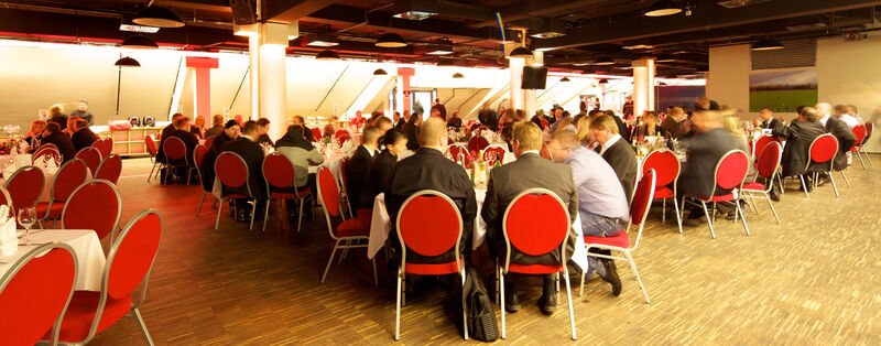 Abendessen im Ballsaal (Archiv: Vogel Business Media)