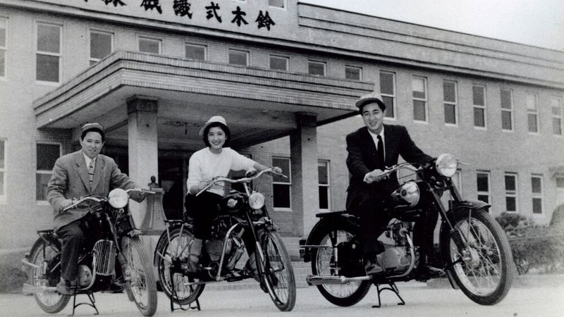 In den 1950er Jahren war Suzuki im kollektiven Bewusstsein eine Zweiradmarke. (Bild: Suzuki)