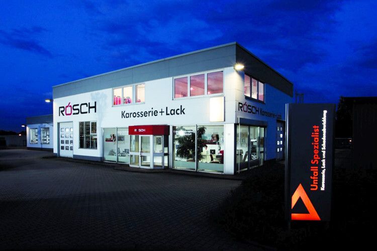 ... das Karosserie- und Lackzentrum Pforzheim. (Foto: Hahn)