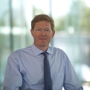 „Unsere Anstrengungen für mehr Wachstum haben sich ausgezahlt. Das starke Ergebnis und der hohe Cashflow bereiten den Weg für uns, um noch stärker durch Investitionen in die digitale Zukunft und Akquisitionen in unser Kerngeschäft zu wachsen“, so Danfoss-Präsident & CEO Niels B. Christiansen.